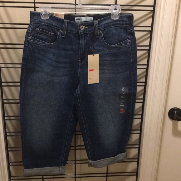 Levi's Denim - NWT Size 6 Levi 515 Capris